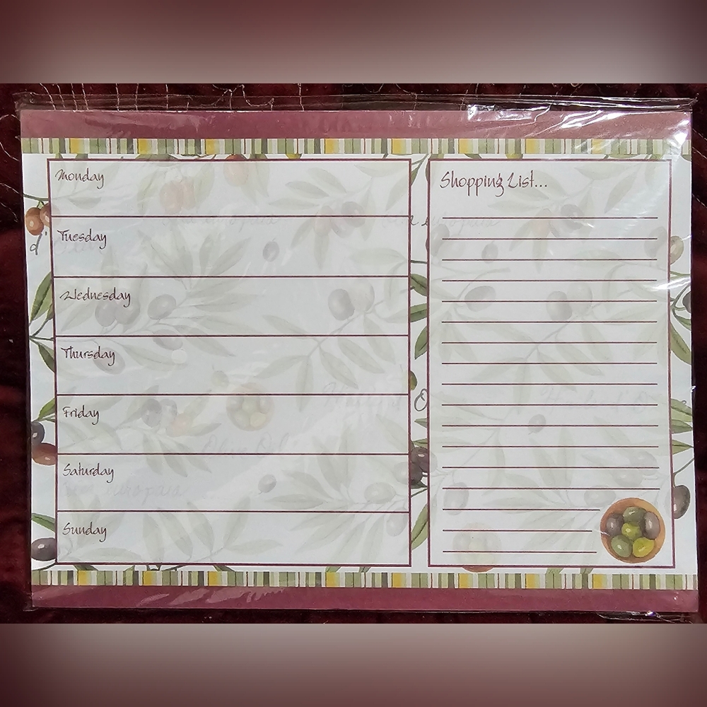 Studio Magnetic Menu Planner With Shopping List